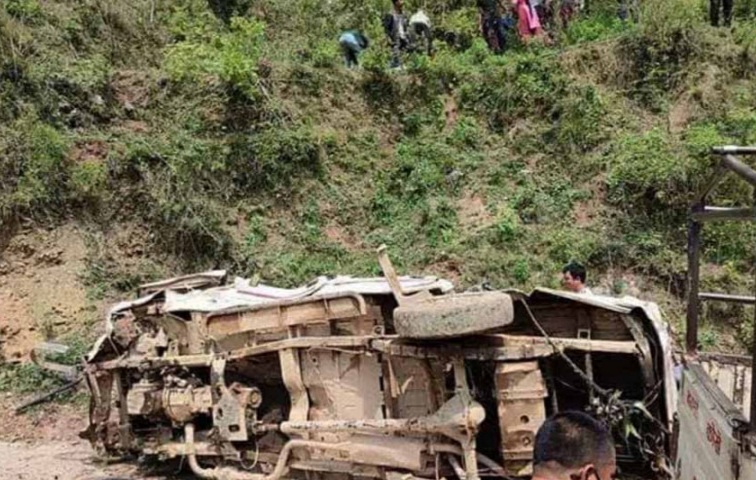 स्याङ्जामा जिप दुर्घटना हुँदा १३ जनाको मृत्यु