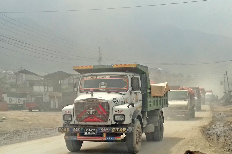 नागढुंगा – मलेखु सडकखण्ड दैनिक पाँच घण्टा बन्द हुने