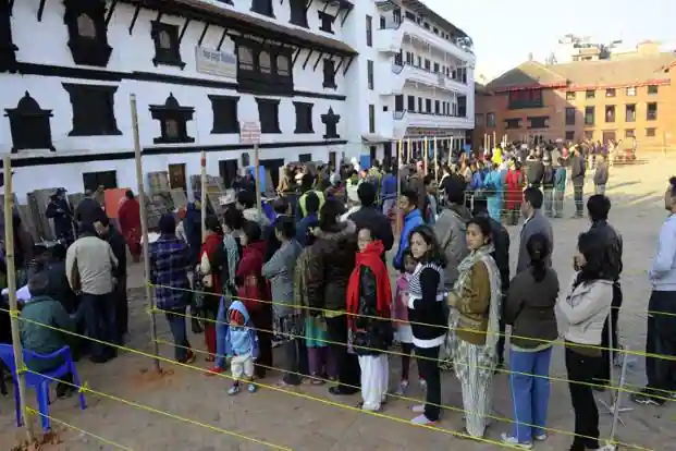 मतदानस्थलमा रहेका मतदाताले ५ बजेपछि पनि गर्न पाउने मतदान