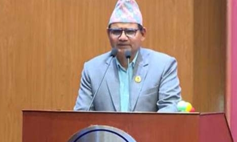 शरणार्थी प्रकरणमा सरकारले खुट्टा कमाउनुहुँदैन : सांसद शर्मा