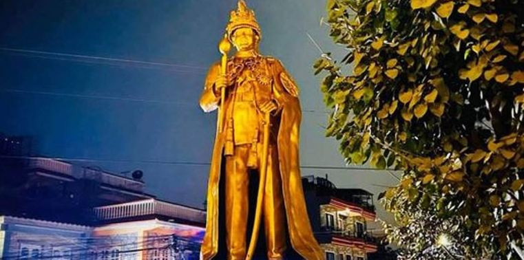 पोखरामा रातारात फेरि ठड्याइयो वीरेन्द्रको शालिक