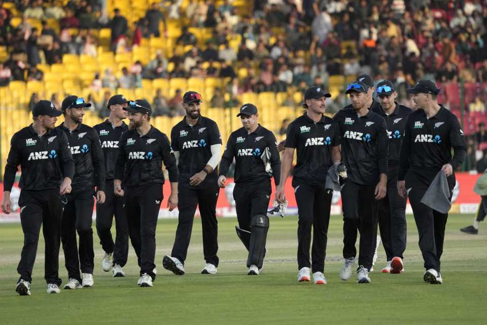 च्याम्पियन्स ट्रफी क्रिकेट: पाकिस्तानलाई न्युजिल्यान्डले ६० रनले हरायो