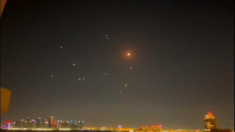 इरानले गर्यो कतार माथि मिसाइल हमला