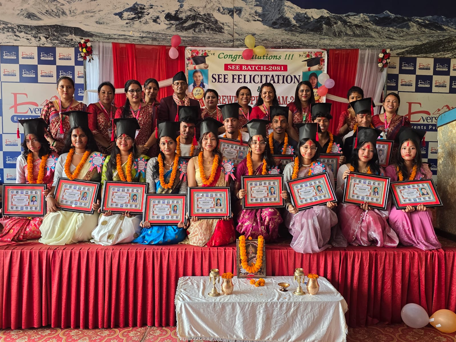 प्रशान्ति एकेडेमीले एसईई सम्मानबाट विद्यार्थीलाई सम्मान गर्यो