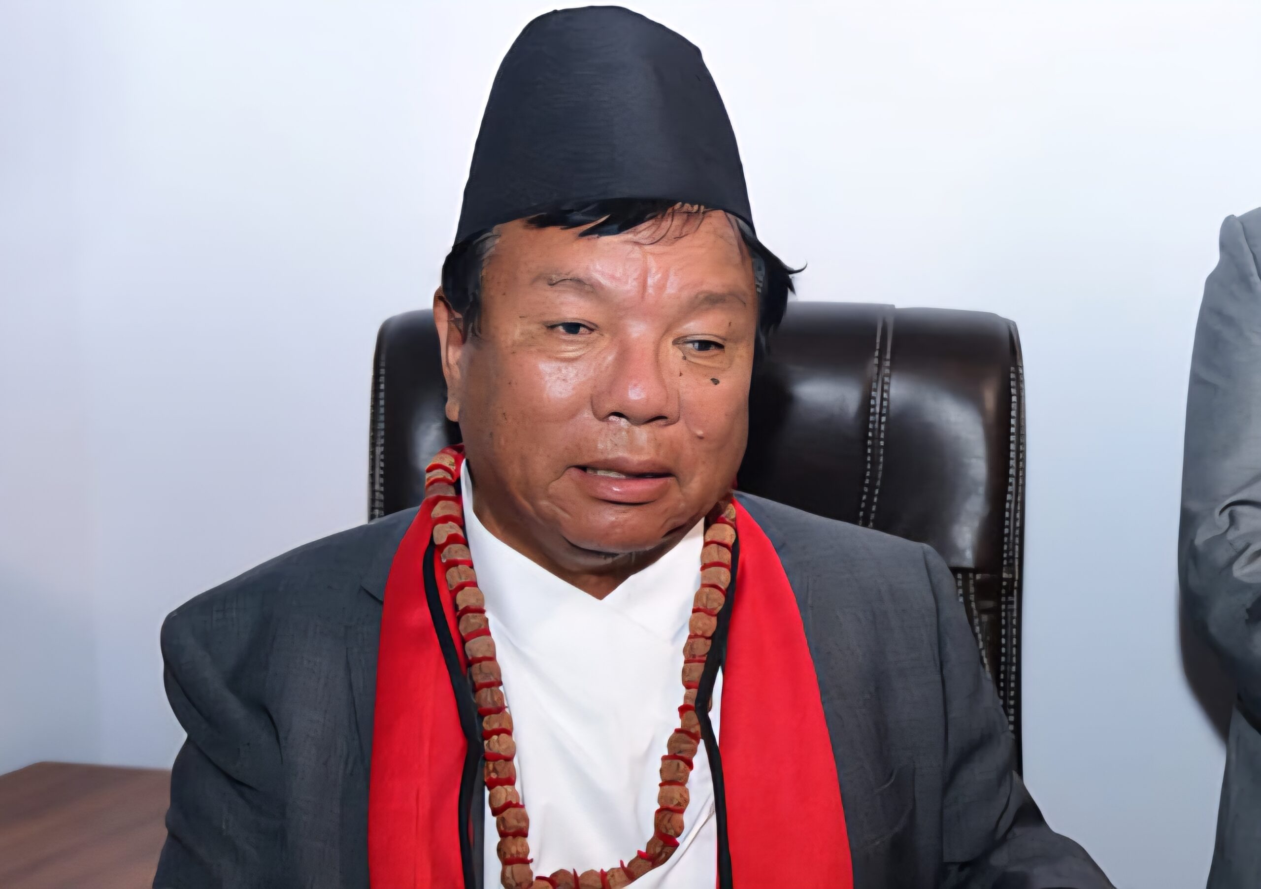 शिक्षकहरुलाई न्युनतम पारिश्रमिक दिन स्थानीय सरकारलाई शिक्षामन्त्रीको आग्रह