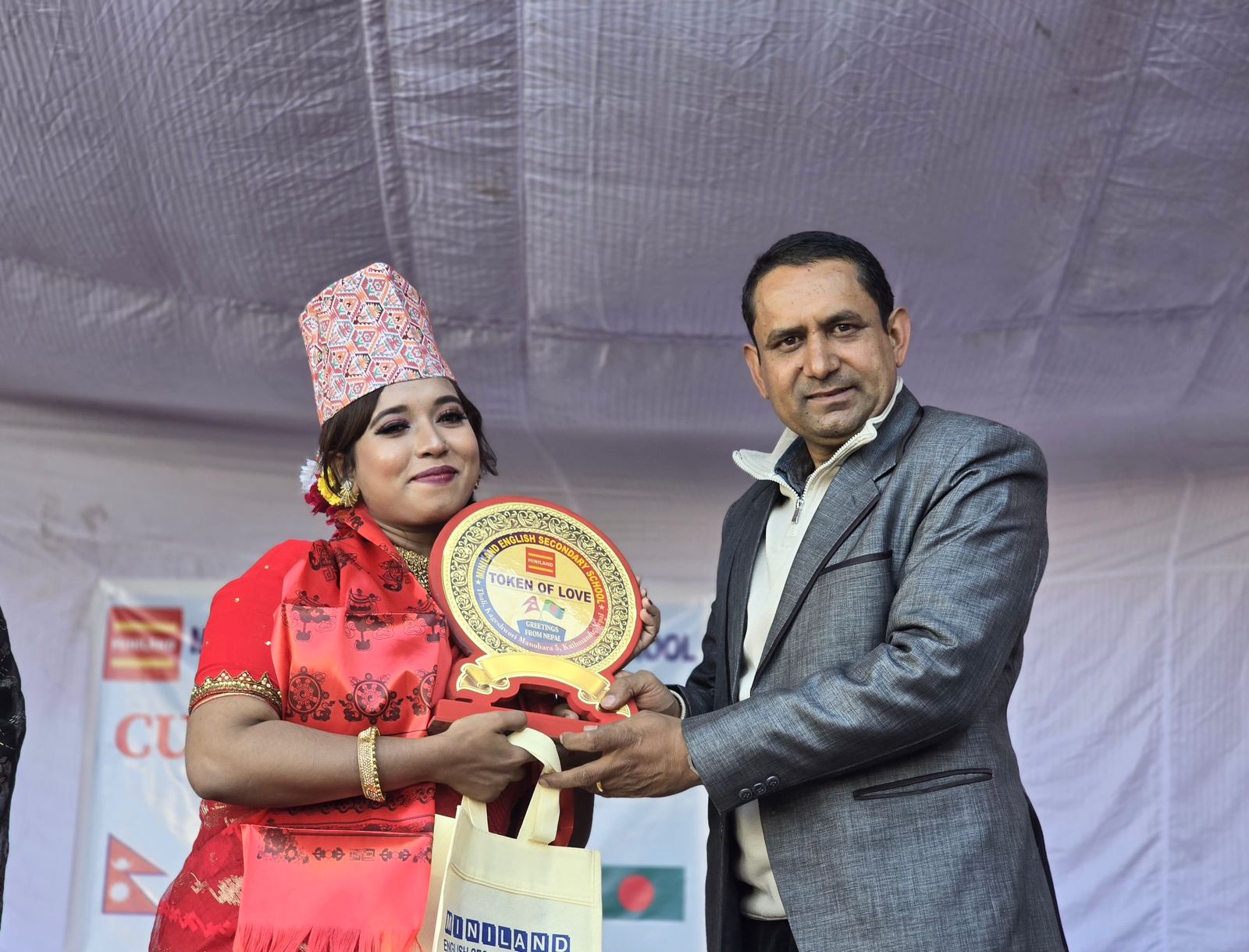 मिनिल्यान्ड विद्यालयमा ओइन्ड्रेला अक्तर बिटीको अन्तर्राष्ट्रिय कला प्रस्तुति